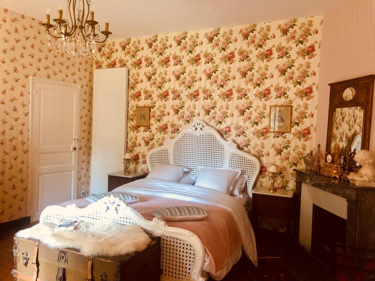 Chambres D'Hotes Chateau De La Croix Chemin Saint-Leger-des-Pres Exteriér fotografie